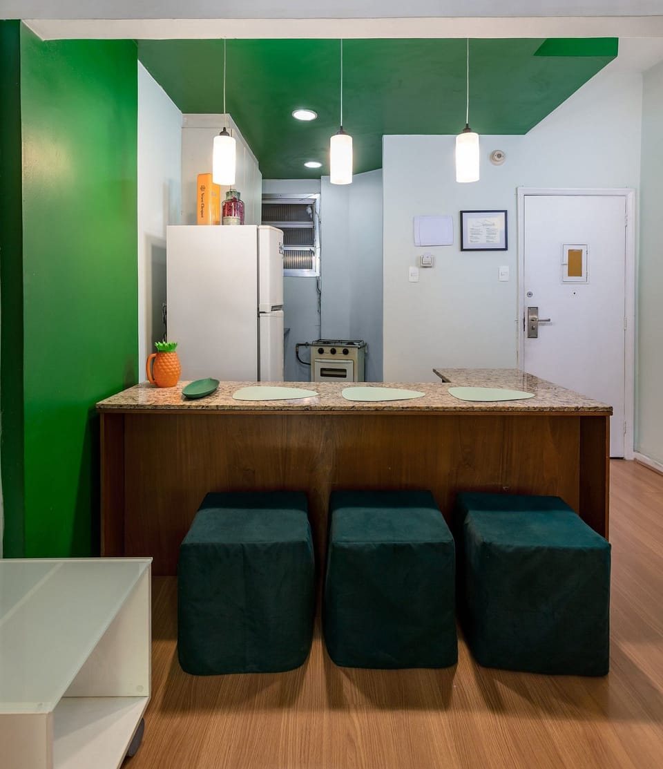 Studio | Private kitchen | Fridge, microwave, oven, coffee/tea maker