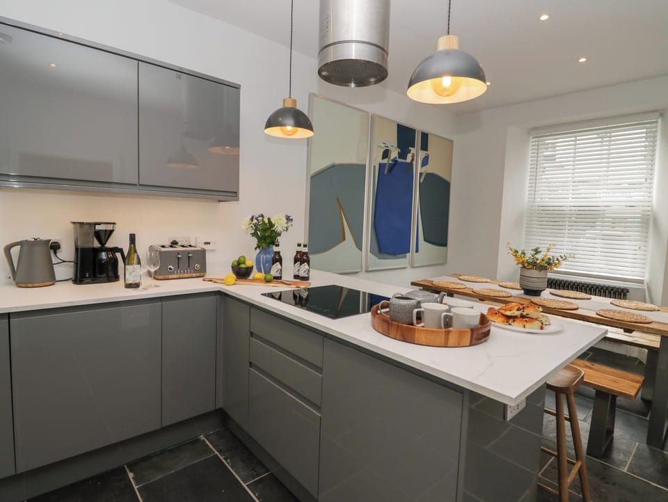 Fridge, dishwasher, electric kettle, toaster