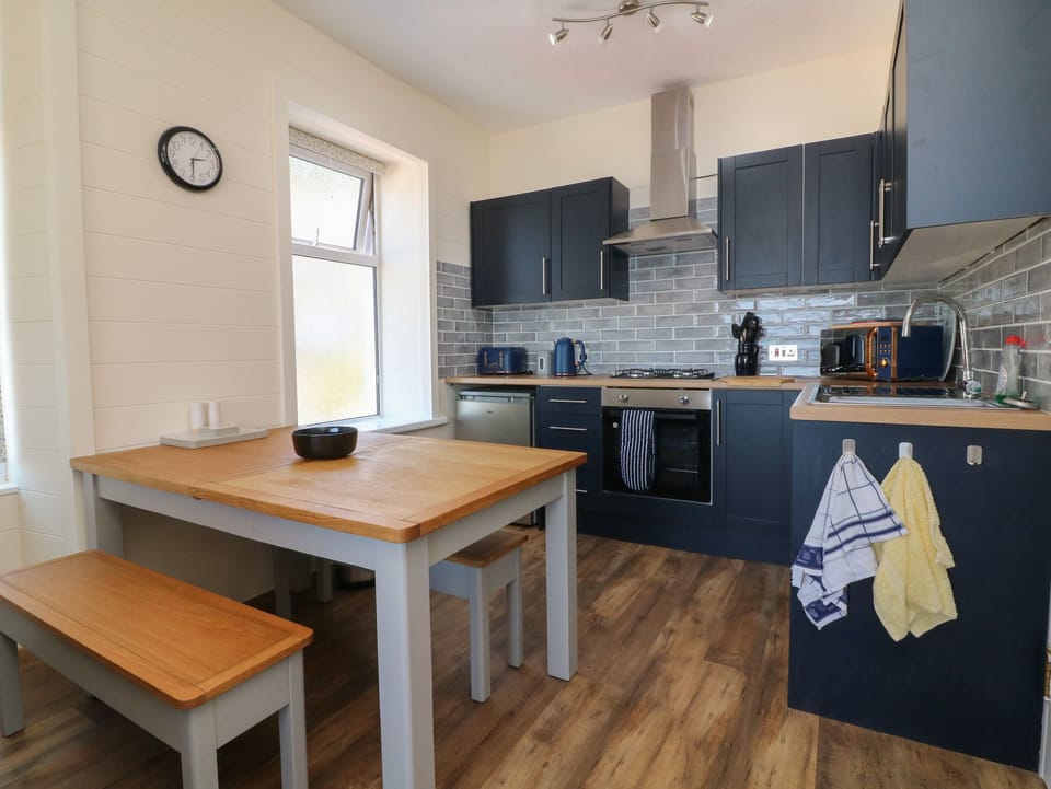 Cottage | Interior