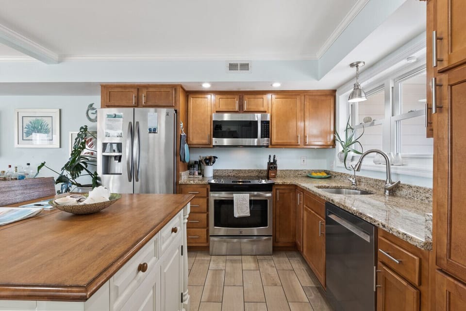 Perfect space to gather for meals, games, and conversation.