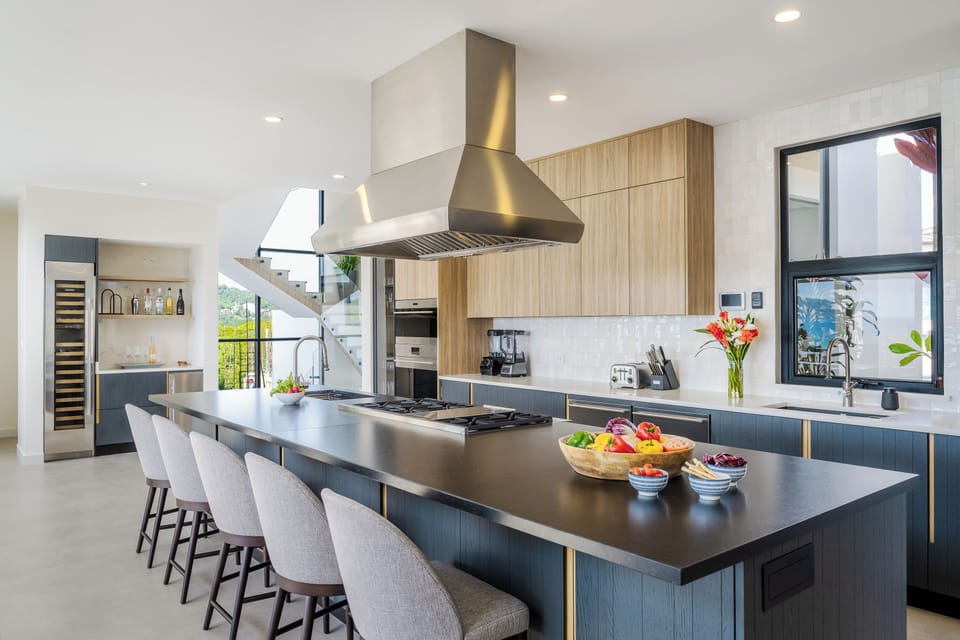 Fully equipped kitchen