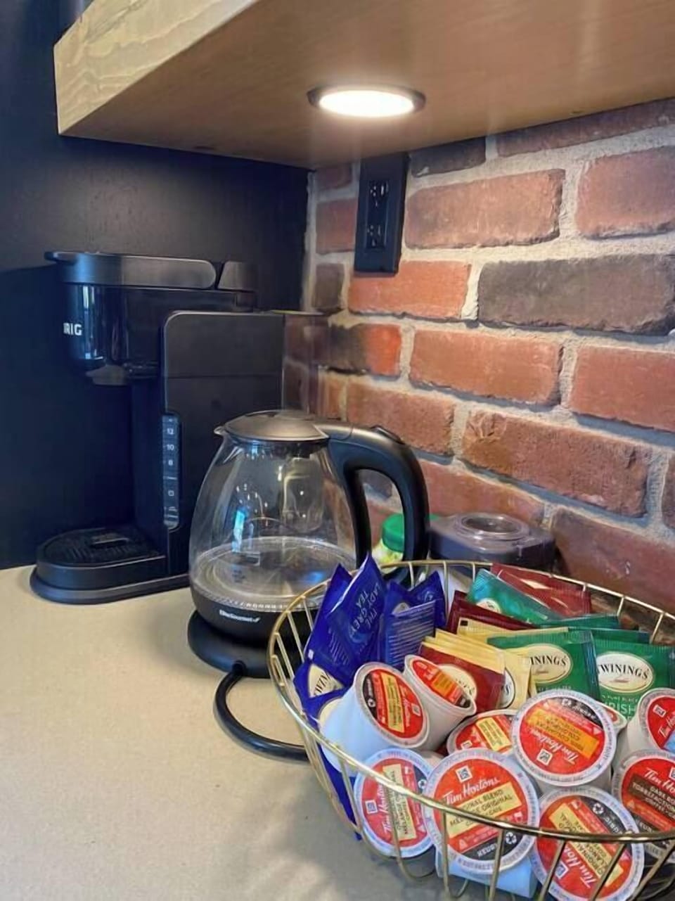 Complimentary coffee & tea are one of the many amenities our enjoy. 