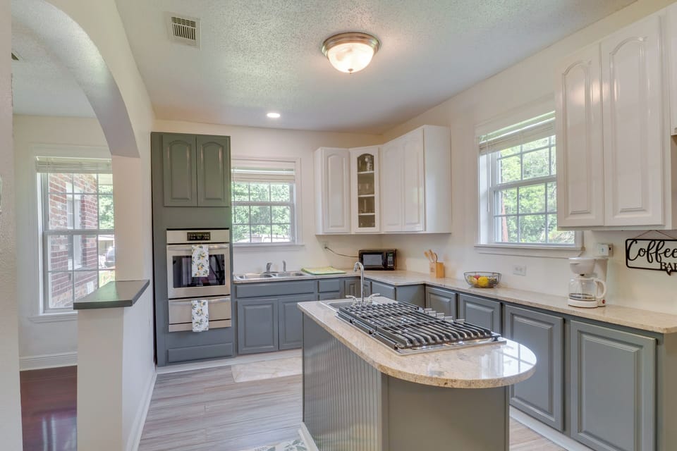 Kitchen | Coffee Maker | Cooking Utensils | Spices