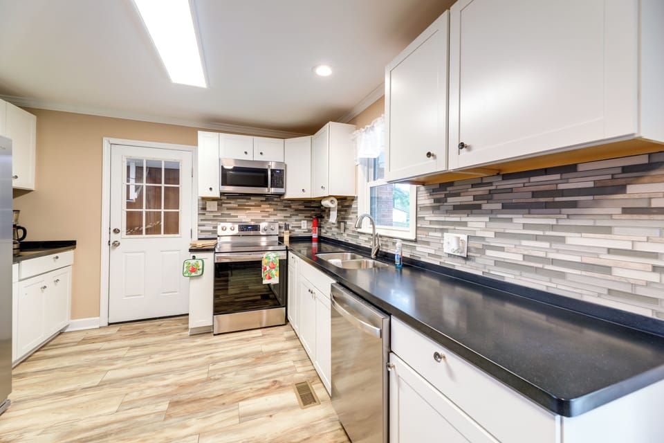 Kitchen | Cooking Basics | Coffee Maker | Microwave | Spices
