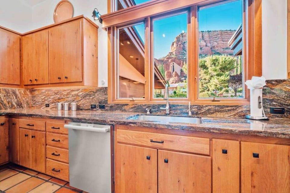 Enjoy chapel and red rock views from the kitchen.