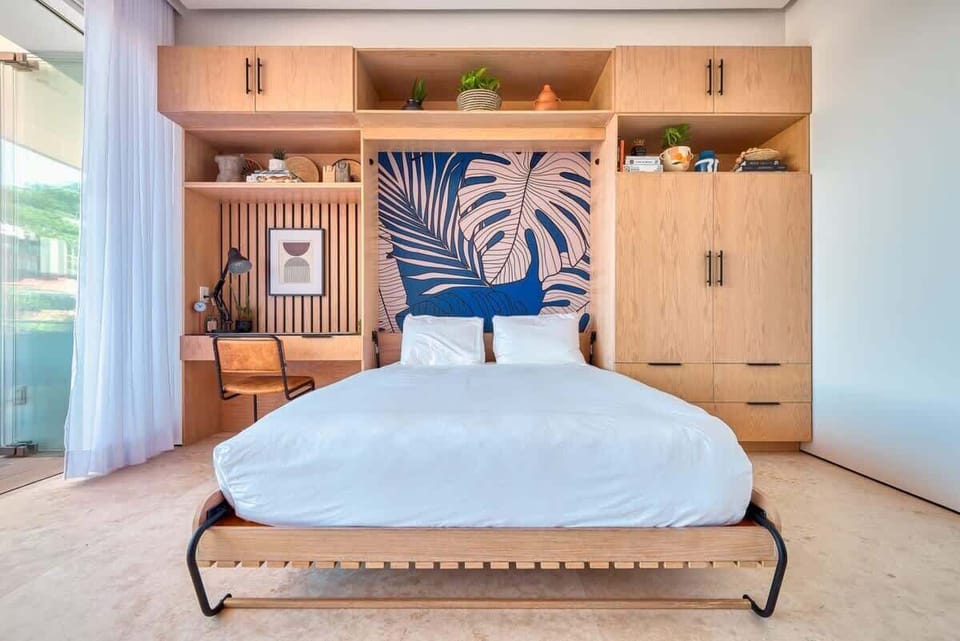 Flex room with Murphy bed