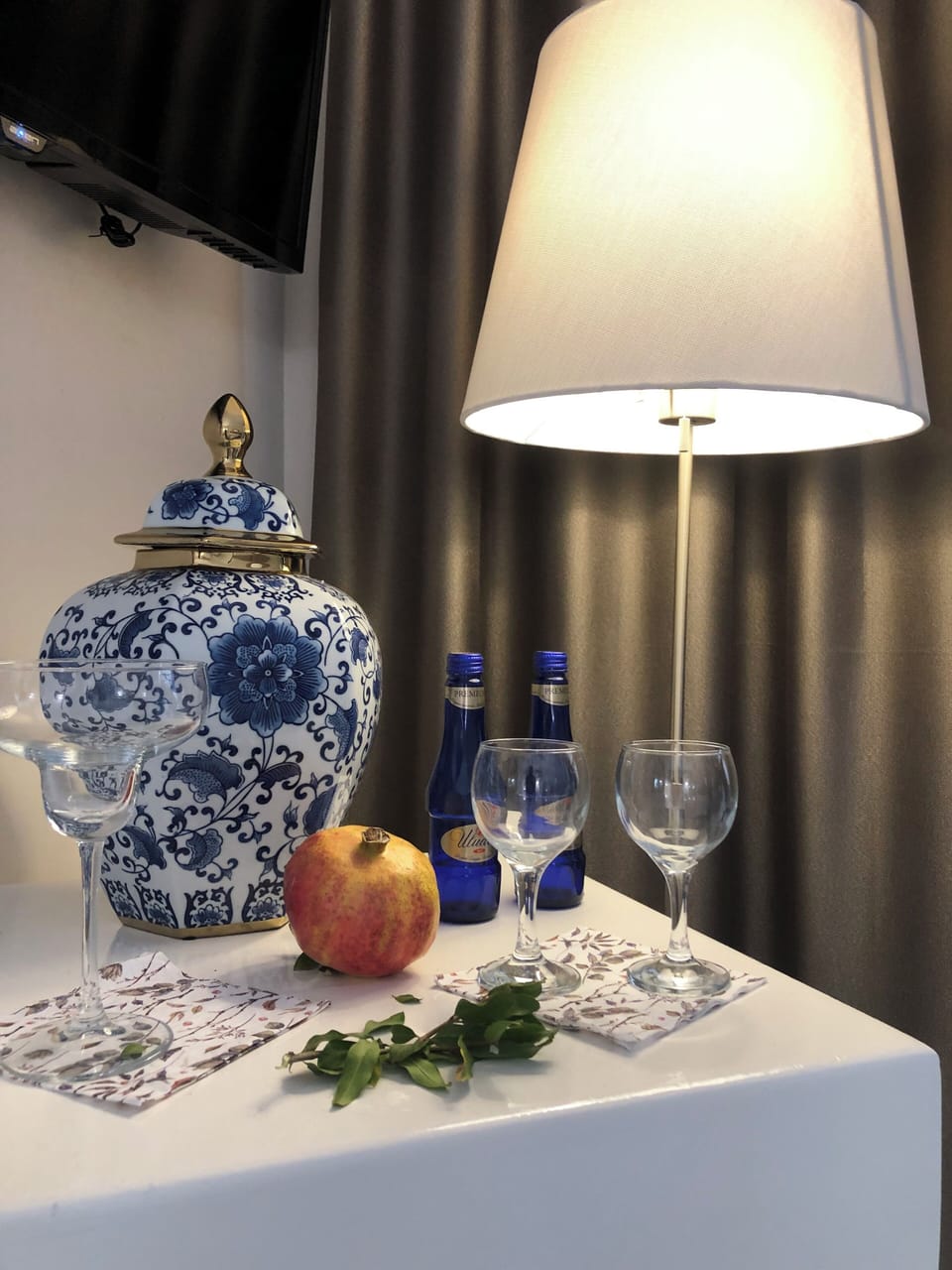 Business Room, 1 Queen Bed, Non Smoking, Ground Floor | Egyptian cotton sheets, premium bedding, free WiFi, bed sheets