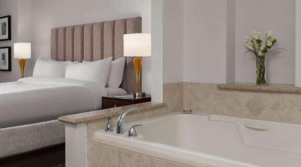 1 Bedroom (Master of a 2 Bd)