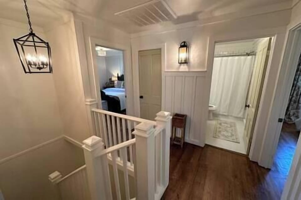 Bedroom 4 (main level) (2)