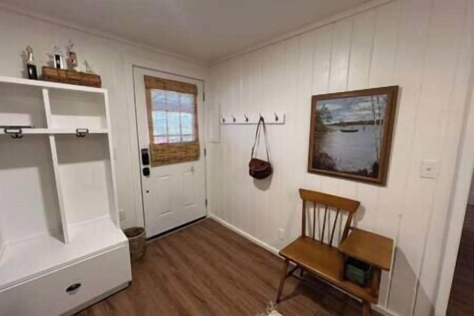 Downstairs Bunkroom (3)