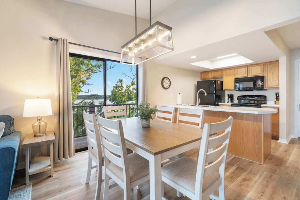 Condo, Multiple Beds, Patio (Enjoy Lakeside Fun Lakeview At Table ) | Dining
