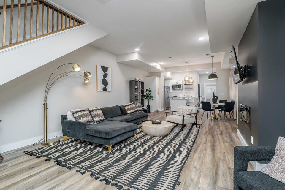 House, Multiple Beds, Kitchen | Living area | TV