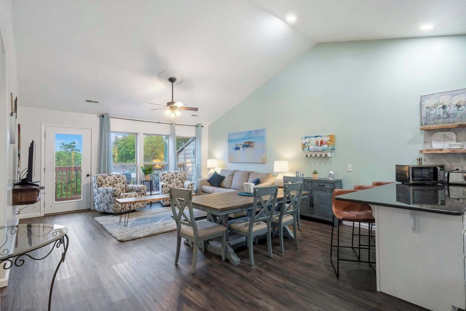 Condo, Multiple Beds, Balcony, Mountain View (Retreat by Design) | Living area | 42-inch flat-screen TV with digital channels