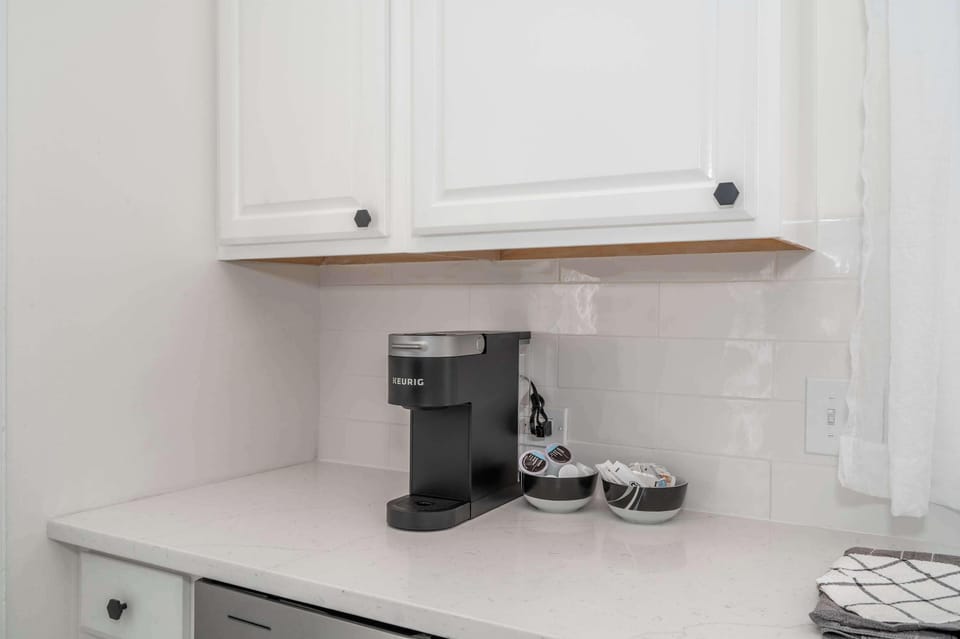 Condo, Multiple Beds, Kitchen, Garden View | Interior