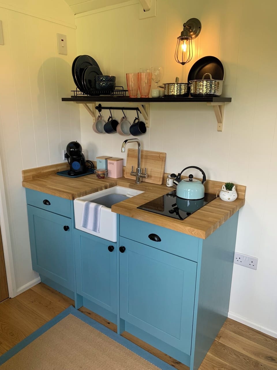 Superior Double Room, Non Smoking, Garden View | Private kitchen | Mini-fridge, stovetop, coffee/tea maker, electric kettle