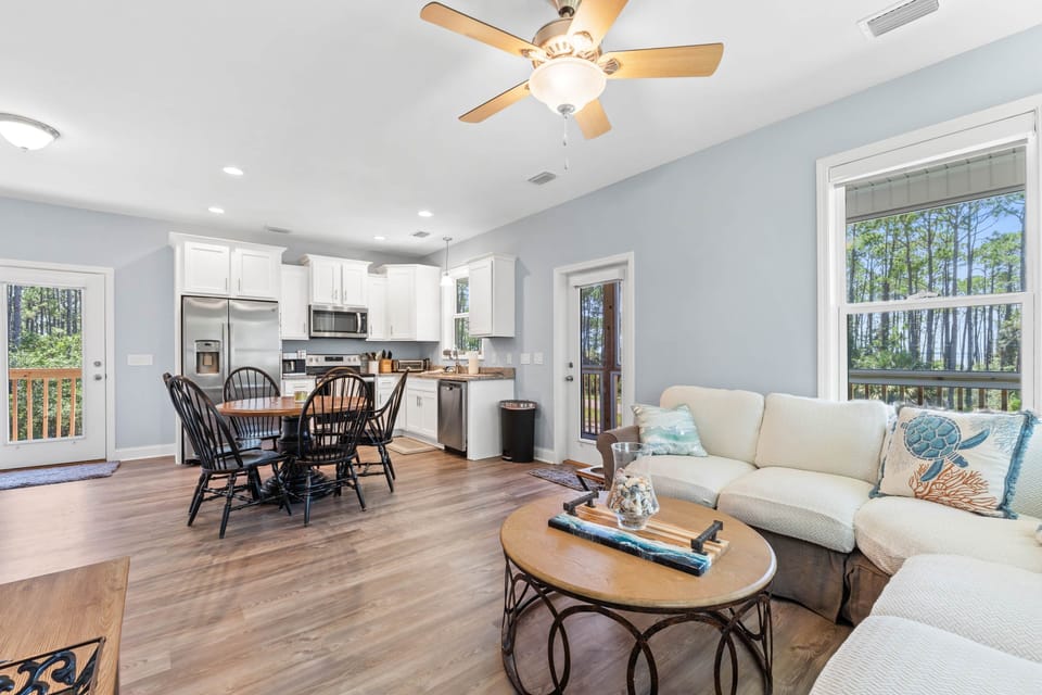 Living and dining area