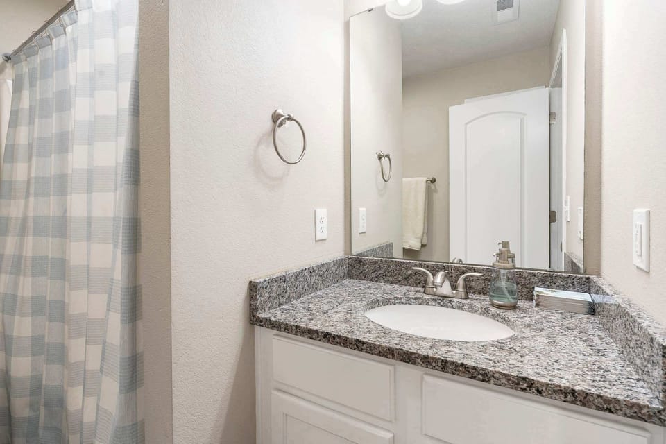 Urban Farmhouse - Refreshing Pool! Apartment in Branson