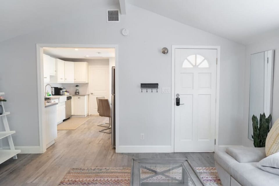 House | 1 bedroom