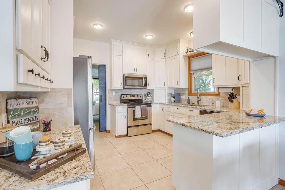 A kitchen made for culinary creativity and camaraderie.