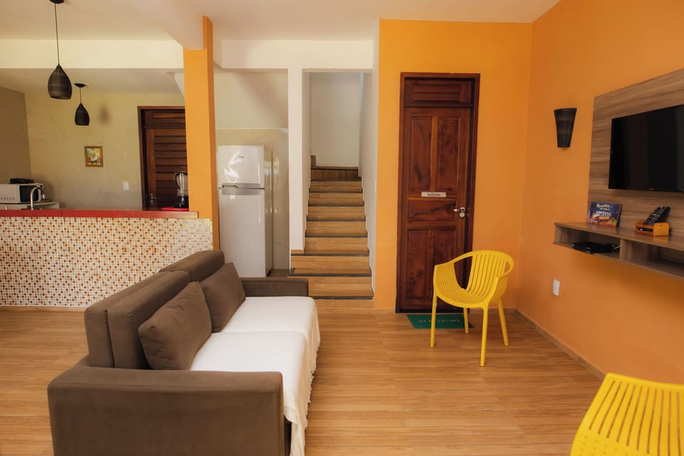 Family Duplex | Premium bedding, desk, WiFi (free), individually decorated