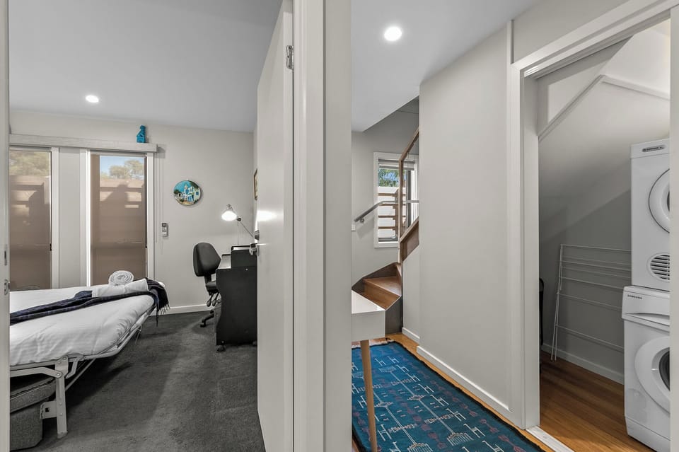 StayCentral - Thornbury Townhouse House in Melbourne