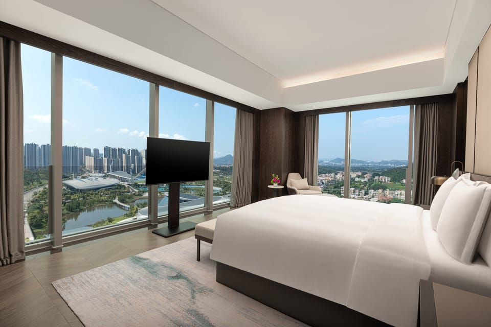Room, 1 Bedroom, Lake View (Living Area) | Premium bedding, down comforters, minibar, in-room safe
