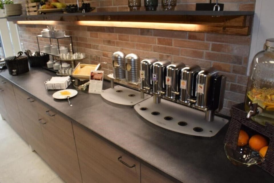 Daily buffet breakfast (EUR 15.00 per person)