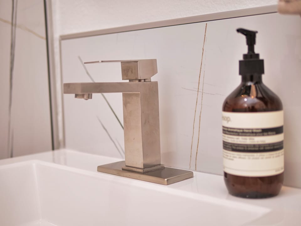 6f8dc7a1-02d3-4940-8dd6-a5968439b950