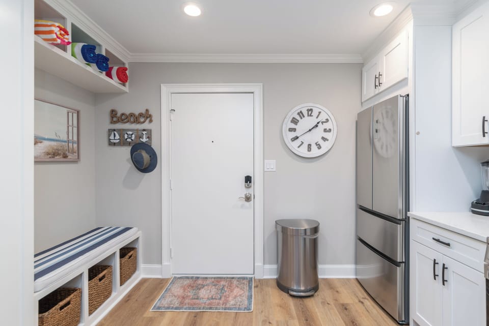 Entryway with drop zone
