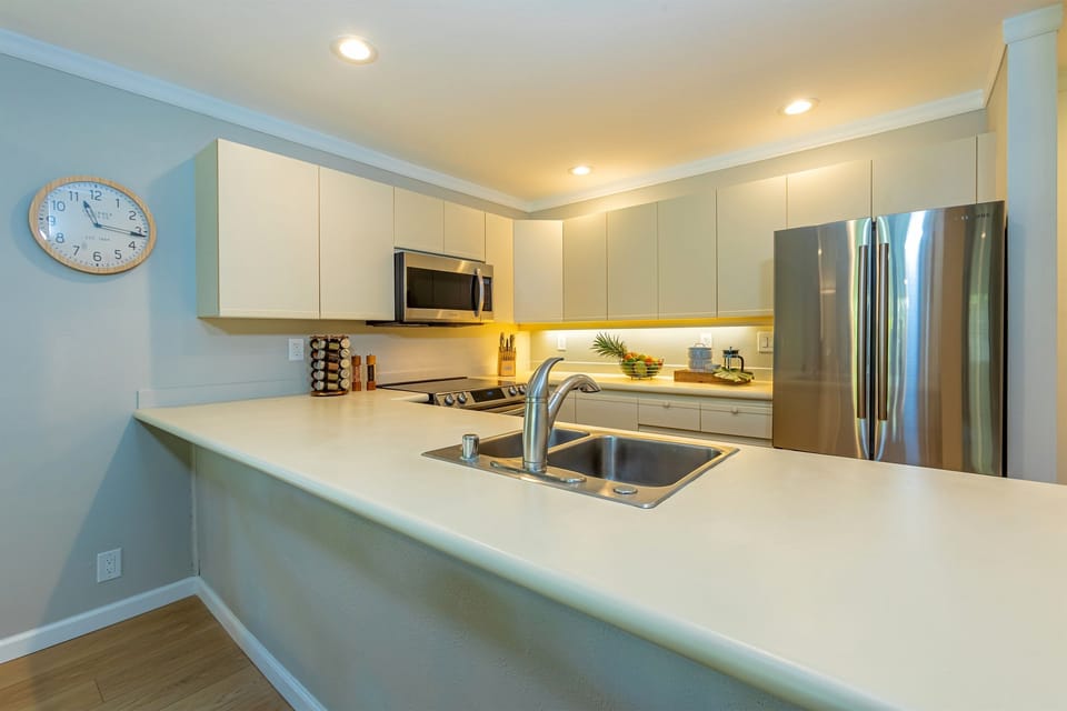 Fully Stocked Kitchen