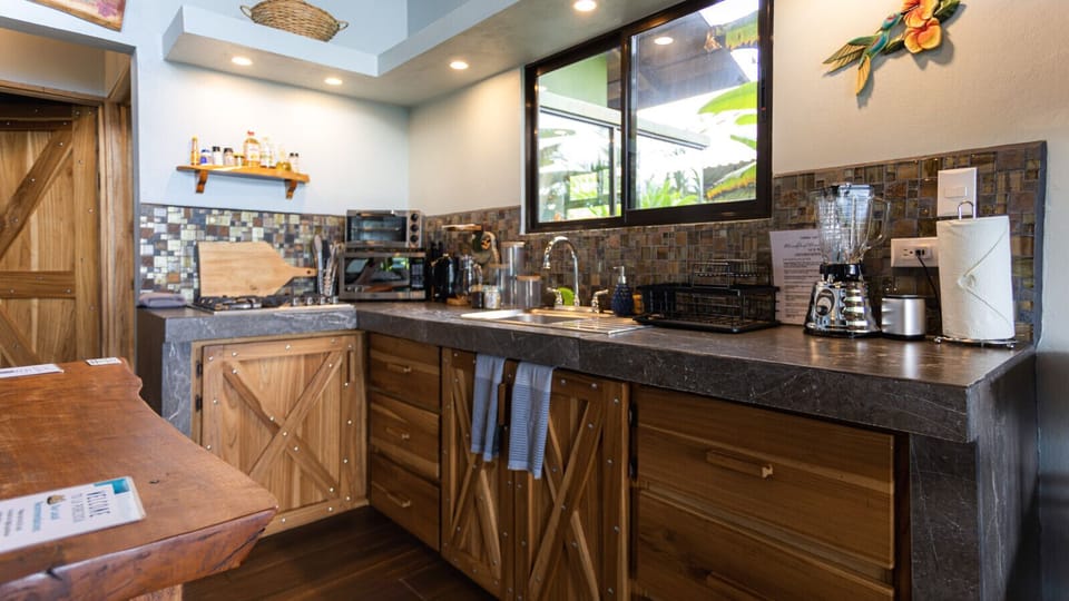Full Kitchen with all your cooking essentials