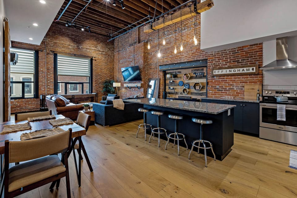 Full Apartment