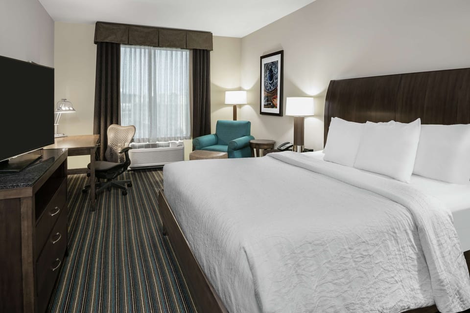 Premium bedding, pillowtop beds, in-room safe, desk