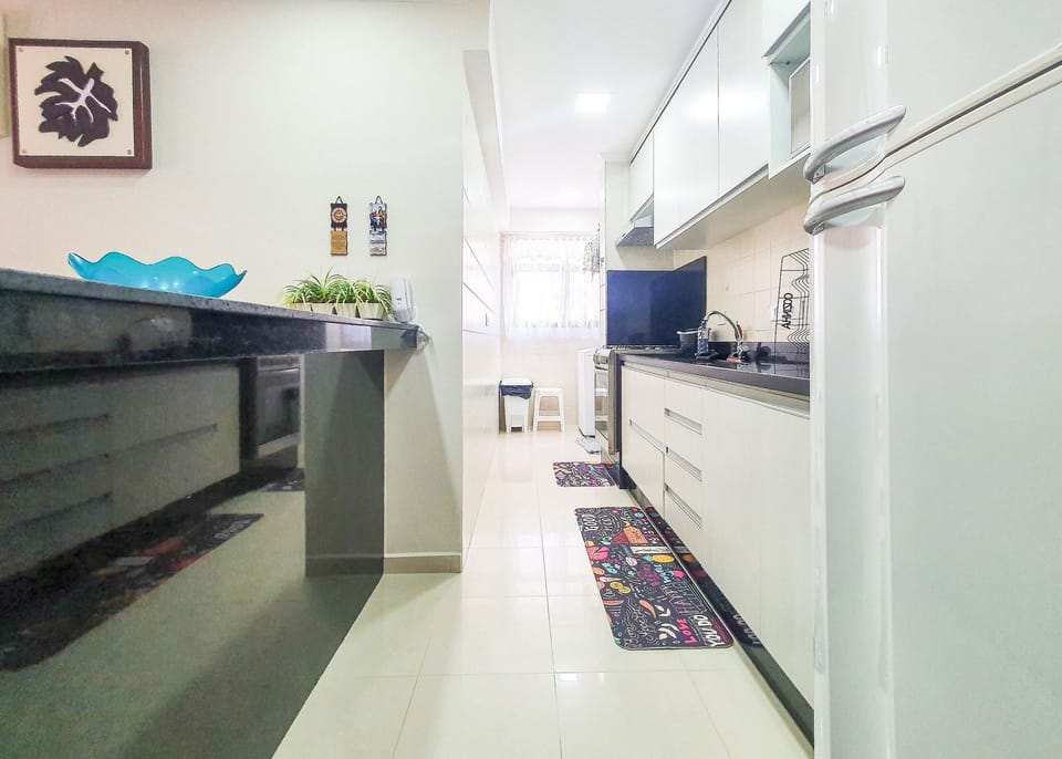 Apartment | Private kitchen | Full-size fridge, microwave, oven, coffee/tea maker