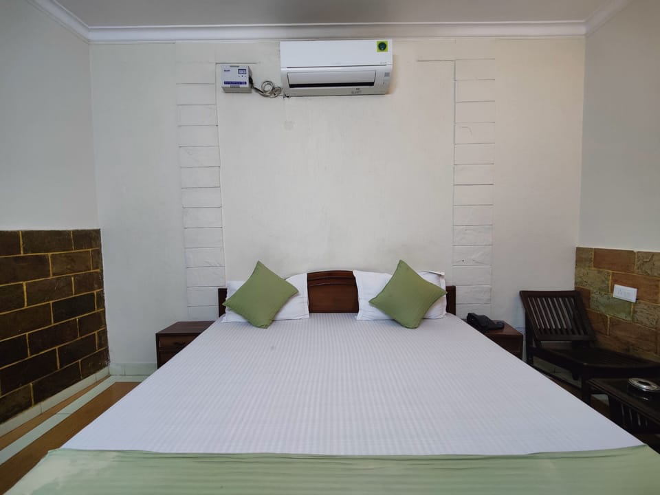 Deluxe Double Room | Free WiFi