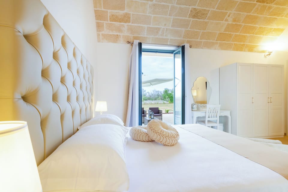 Deluxe Double Room | Egyptian cotton sheets, premium bedding, down comforters