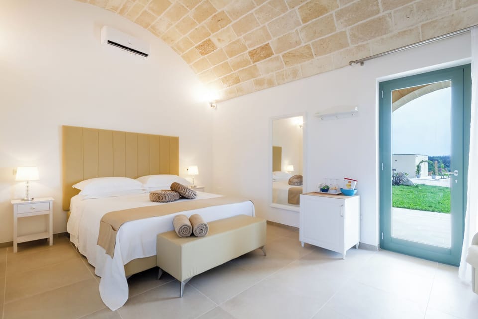 Deluxe Double Room | Egyptian cotton sheets, premium bedding, down comforters