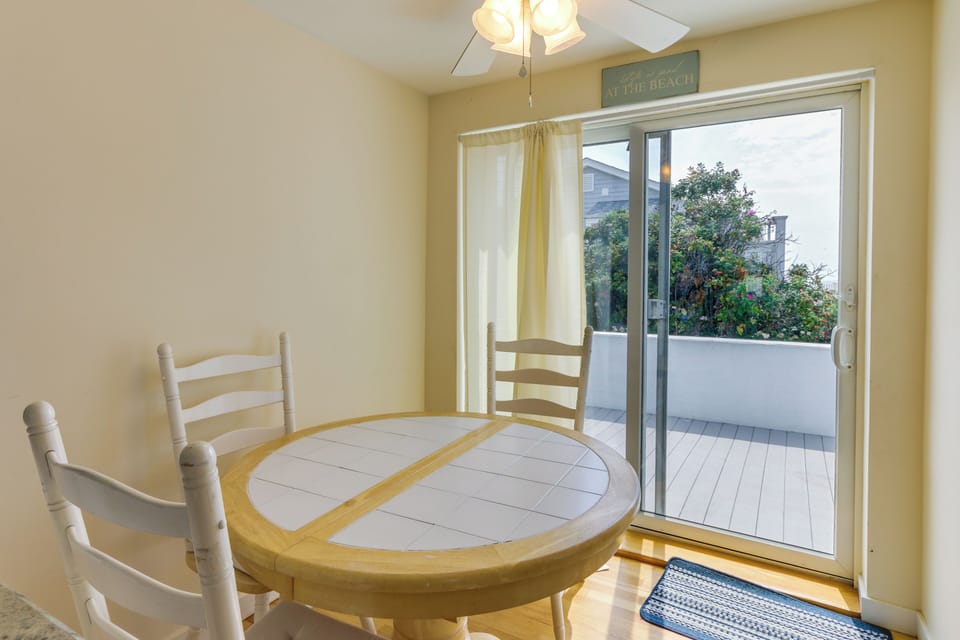 Dining Room | Dishware/Flatware