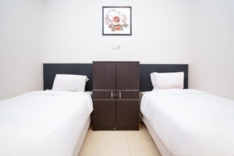 Standard Twin Room | Desk, free WiFi