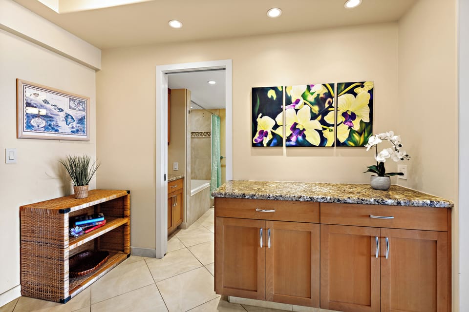 Step into a bright and inviting entryway that sets the tone for your relaxing Maui escape.
