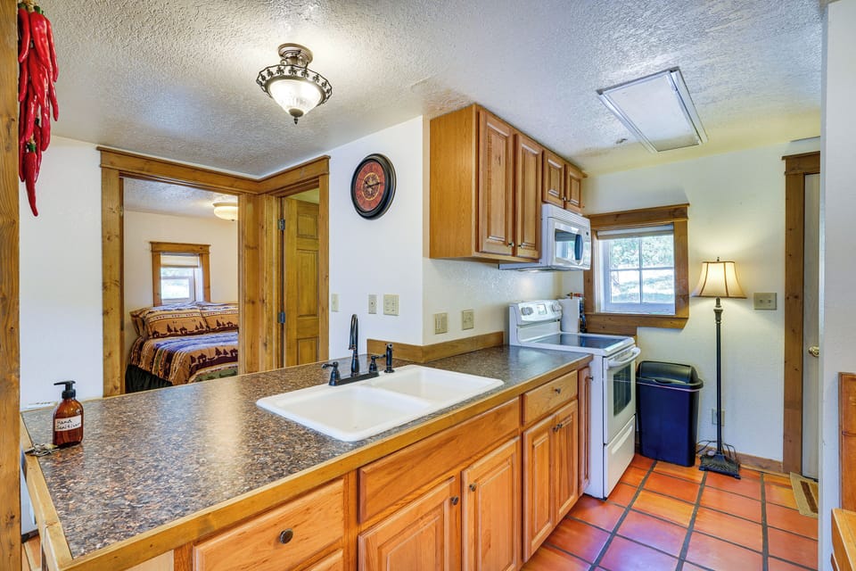 Kitchen | Cooking Basics | Dishware & Flatware | Toaster | Toaster Oven