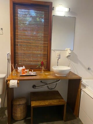 Luxury Apartment | Bathroom