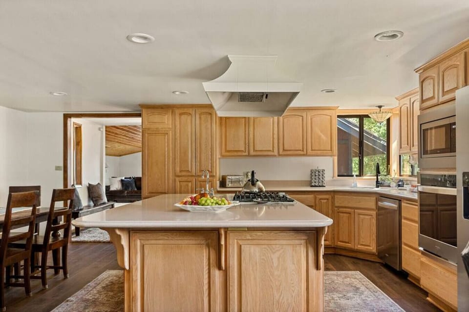 Spacious kitchen