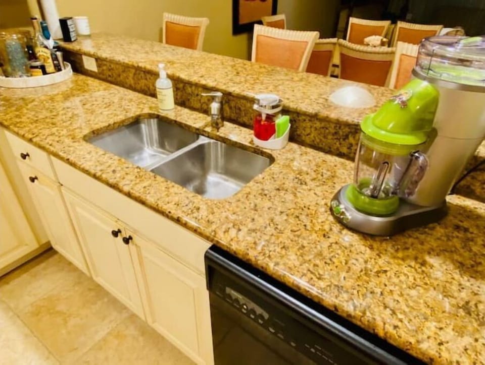 Kitchen (featuring Margaritaville machine)