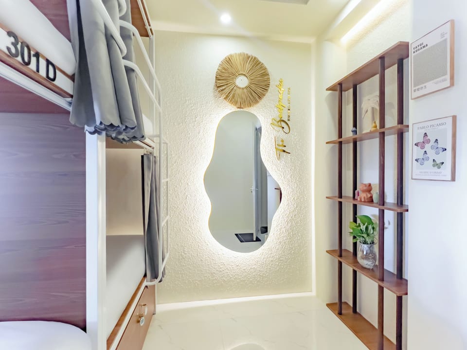 Design Shared Dormitory, Mixed Dorm, Mountain View | Pillowtop beds, soundproofing, WiFi (free)
