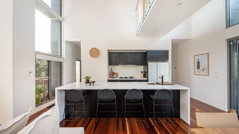 Kitchen Island Bench with 4 bar stools