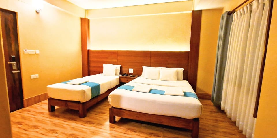 Family Room | Premium bedding, in-room safe, laptop workspace, soundproofing