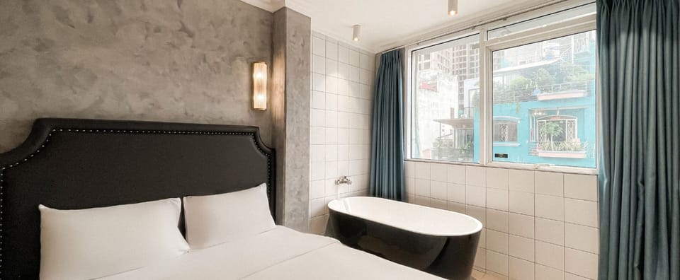 Deluxe Double Room | Individually decorated, individually furnished, desk, laptop workspace