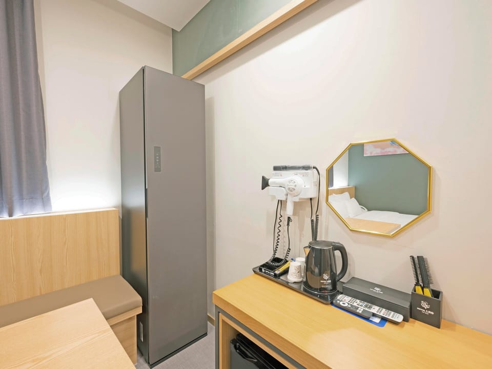 Superior Double Room | Hypo-allergenic bedding, individually furnished, desk, laptop workspace