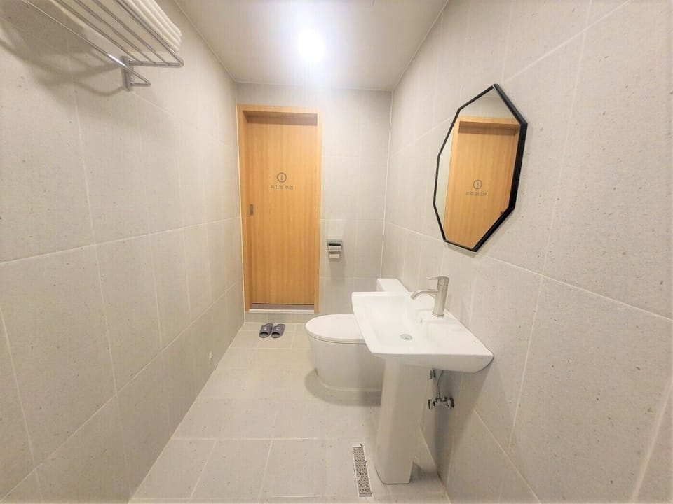 Designer toiletries, hair dryer, bathrobes, towels